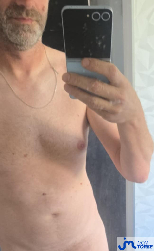 Photos de torses : Une premiere