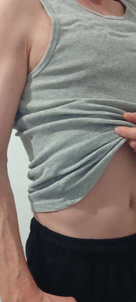 Photos de torses : Mon torse pour changer, apr&egrave;s une petite s&eacute;ance de sport